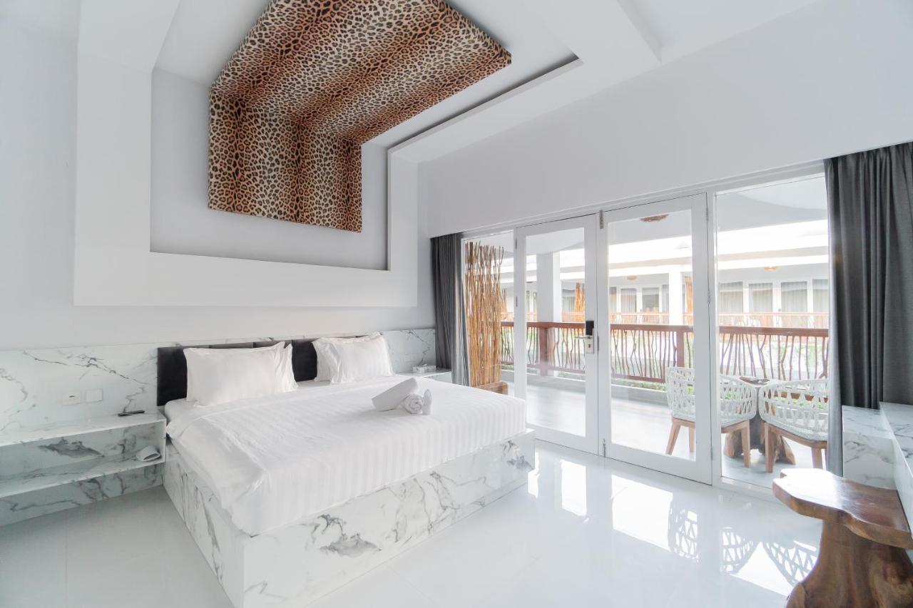 Sea Shell Resort Gili Trawangan Bagian luar foto